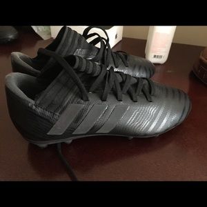 Adidas cleats boys 5Y